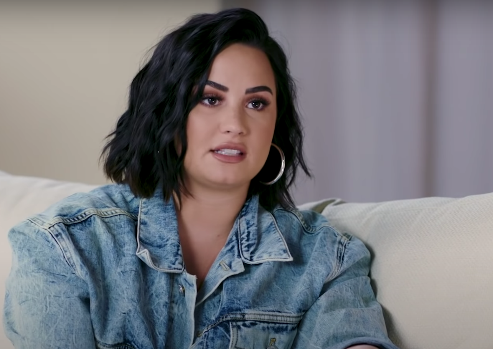 Megrazo Oszinteseggel Beszel Demi Lovato A Drogtuladagolasarol Egy Dokumentumfilmben Szmo Hu